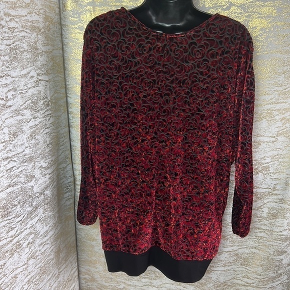 Tanjay Red/Black Velvet Burnout Detail Long Sleeve Blouse Size L - Picture 7 of 11